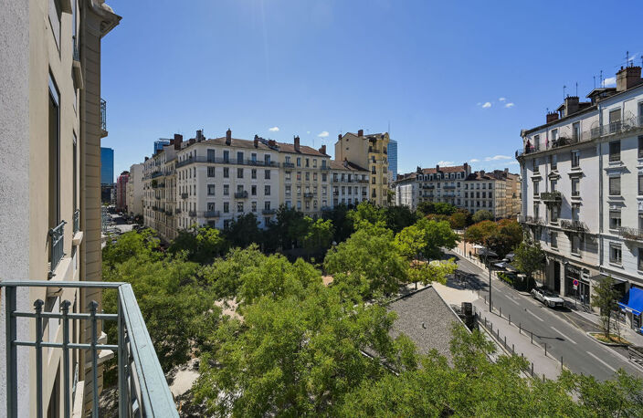 Lyon 6 - Place Général Brosset — photo 3