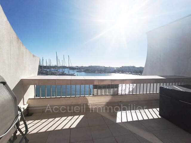 Marina P2 au 2ème et dernier étage avec parking privé, en bon — photo du bien