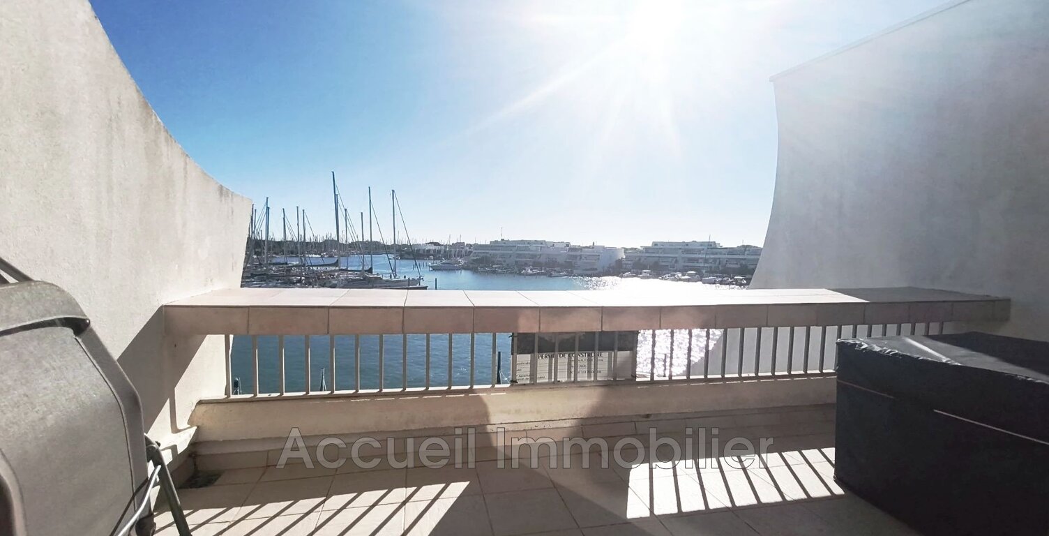 Marina P2 au 2ème et dernier étage avec parking privé, en bon — photo 1