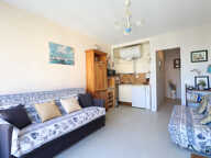 ROYAN - QUARTIER DU PARC - APPARTEMENT T1 AU PIED DE LA PLAGE - AVEC GARAGE — photo 2