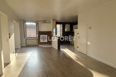 Appartement 5 pièces 1050 €