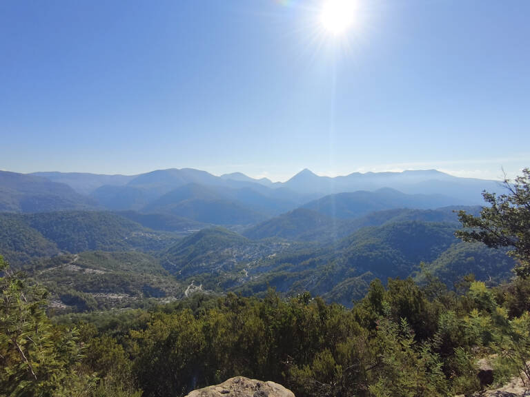 BERRE LES ALPES - Terrain à Batir de 2795m2 — photo 1