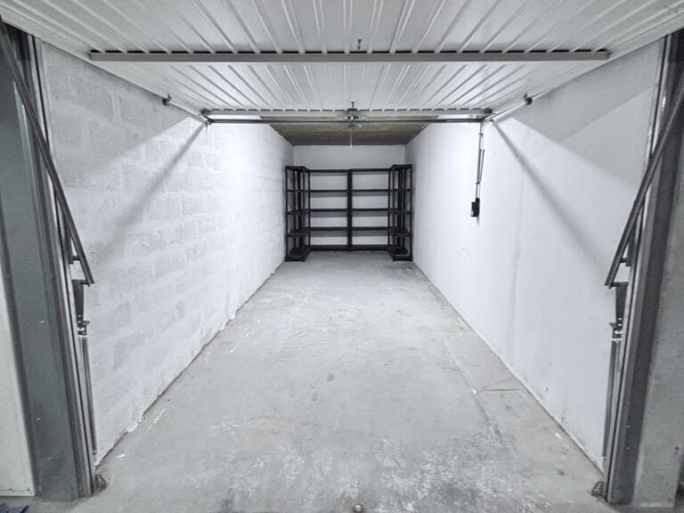 Garage avec électricité à louer - centre ville Saint Cyr sur mer — photo 1