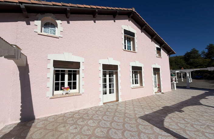 MAISON FAMILIALE — photo 2
