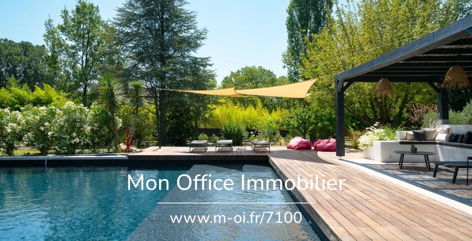 Référence : 7295-NGU - Maison 9 pièces - Piscine - village à pied - calme - 276m2 — photo 1