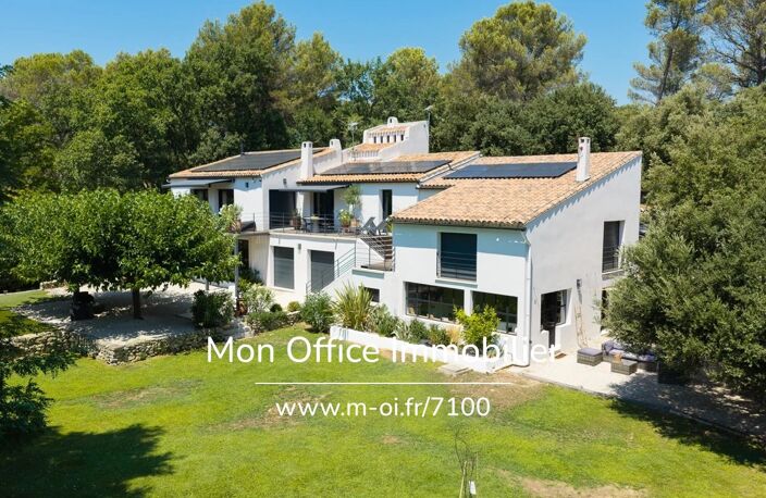 Référence : 7295-NGU - Maison 9 pièces - Piscine - village à pied - calme - 276m2 — photo 4