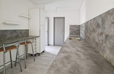 Appartement avec jardinet À Vendre — photo du bien