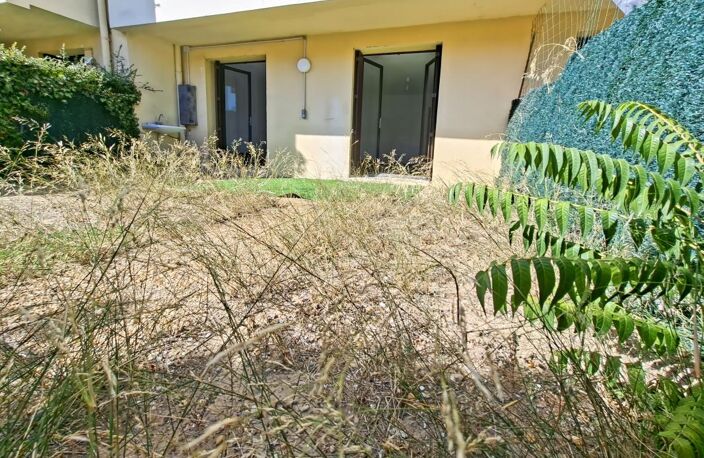 Appartement avec jardinet À Vendre — photo 3