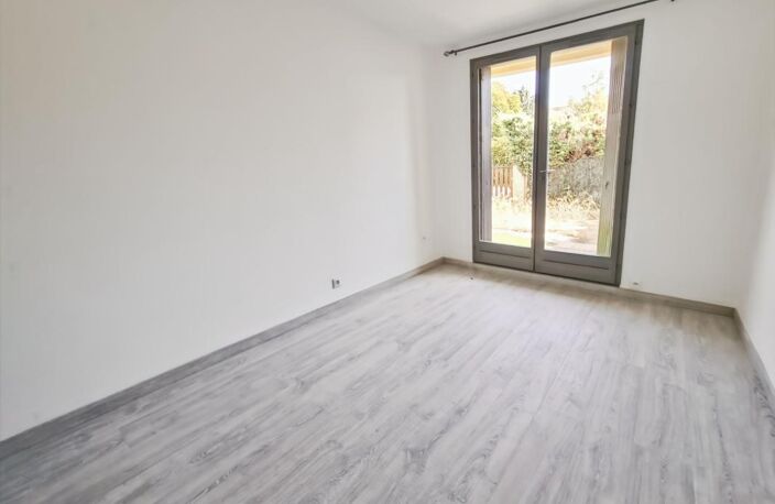Appartement avec jardinet À Vendre — photo 5