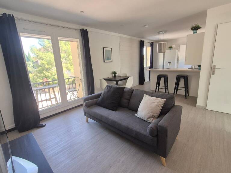À LOUER – APPARTEMENT MEUBLÉ – SALON-DE-PROVENCE — photo 1