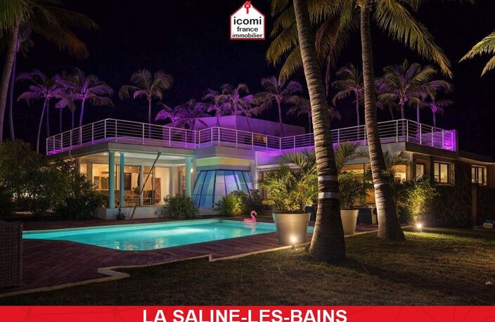 LA REUNION - La Saline-Les-Bains (97434) - A VENDRE - VILLA DE 470 M² AVEC DEUX STUDIOS INDEPENDANTS - VUE MER PANORAMIQUE - PRESTATIONS LUXUEUSES - PISCINE - JACUZZIS - GARAGE - RARE — photo 4