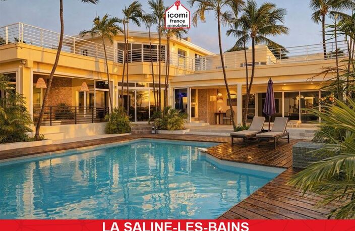 LA REUNION - La Saline-Les-Bains (97434) - A VENDRE - VILLA DE 470 M² AVEC DEUX STUDIOS INDEPENDANTS - VUE MER PANORAMIQUE - PRESTATIONS LUXUEUSES - PISCINE - JACUZZIS - GARAGE - RARE — photo 5