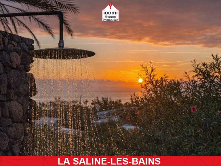 LA REUNION - La Saline-Les-Bains (97434) - A VENDRE - VILLA DE 470 M² AVEC DEUX STUDIOS INDEPENDANTS - VUE MER PANORAMIQUE - PRESTATIONS LUXUEUSES - PISCINE - JACUZZIS - GARAGE - RARE — photo 1