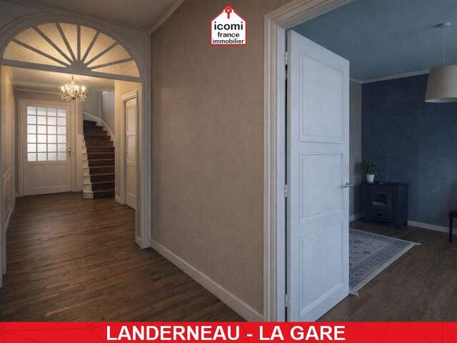 FINISTERE - Landerneau (29800) - A VENDRE - MAISON 140M² - 6 CHAMBRES - GRANDE PIECE DE VIE - 1000M² DE TERRAIN - CENTRE VILLE - PROCHE GARE - SECTEUR RECHERCHE — photo du bien