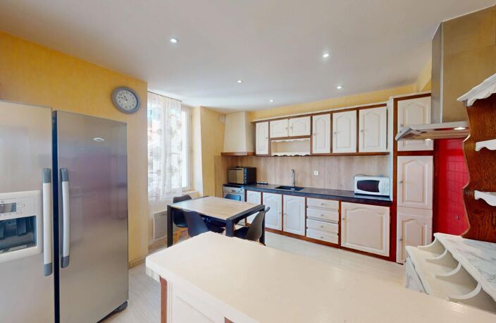 Appartement T4 de 95 m² avec extérieur et stationnement — photo 3