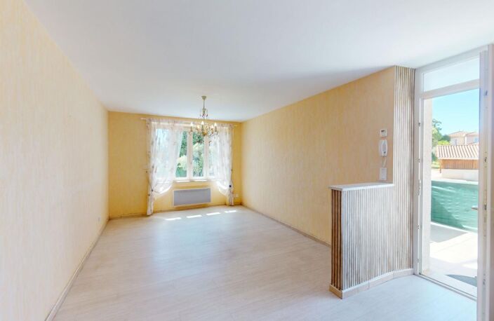 Appartement T4 de 95 m² avec extérieur et stationnement — photo 4