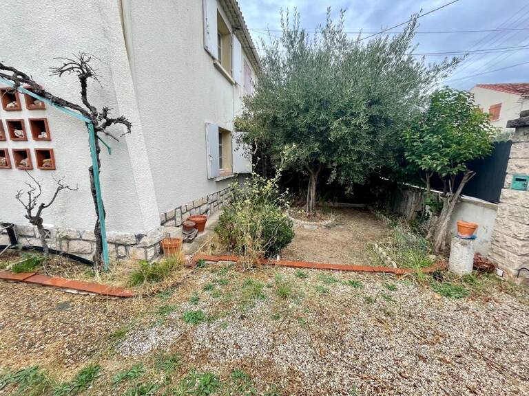 Maison à vendre secteur Saint-Tronc,jardin et garage T5 90 m2 13010 — photo 1