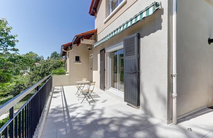 Maison familiale Ceyrat, 140 m², 6 pièces, 5 chambres, 2 terrasses, terrain 1 036 m² — photo 2