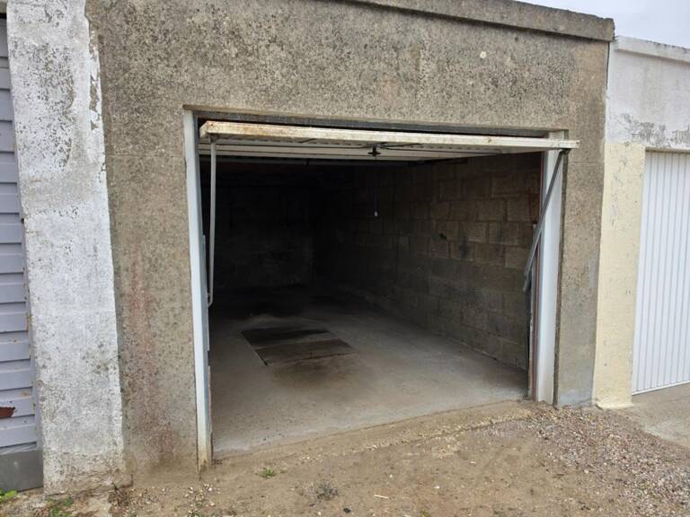 Grand garage de 20m² au Havre — photo 1