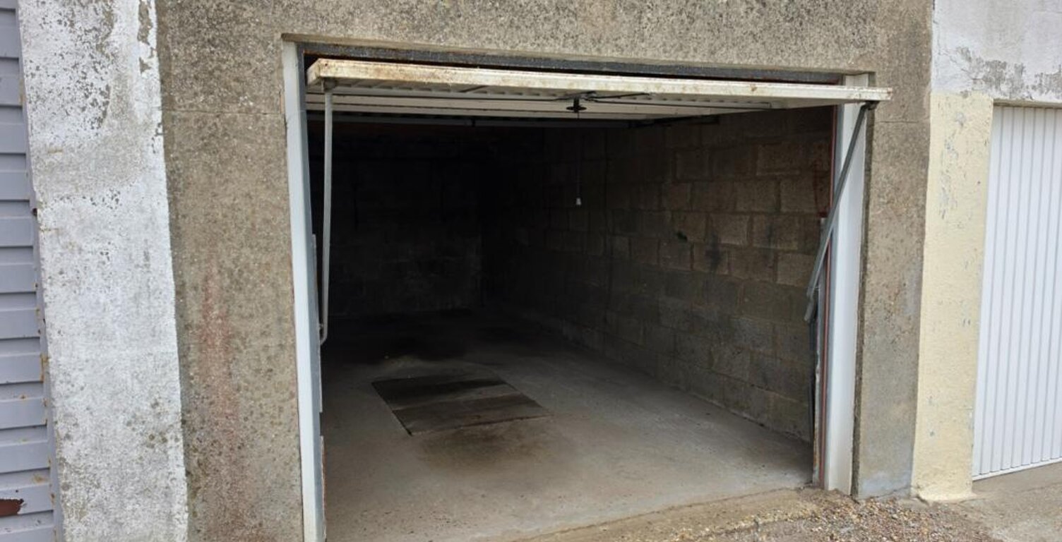 Grand garage de 20m² au Havre — photo 1