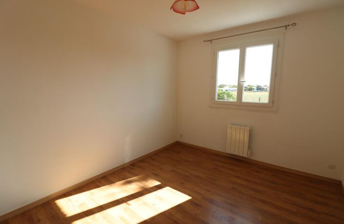 Maison à louer 4 pièces à BORDS (17) — photo 5