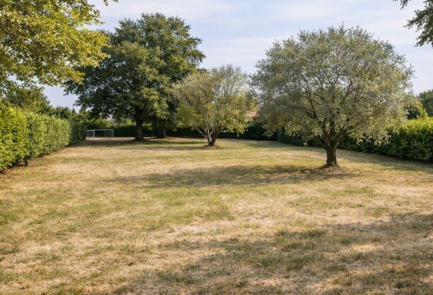 Terrain à bâtir à Saint-Laurent-d'Arce (33240) — photo 1