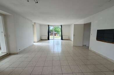 Maison 5 pièces 990 €