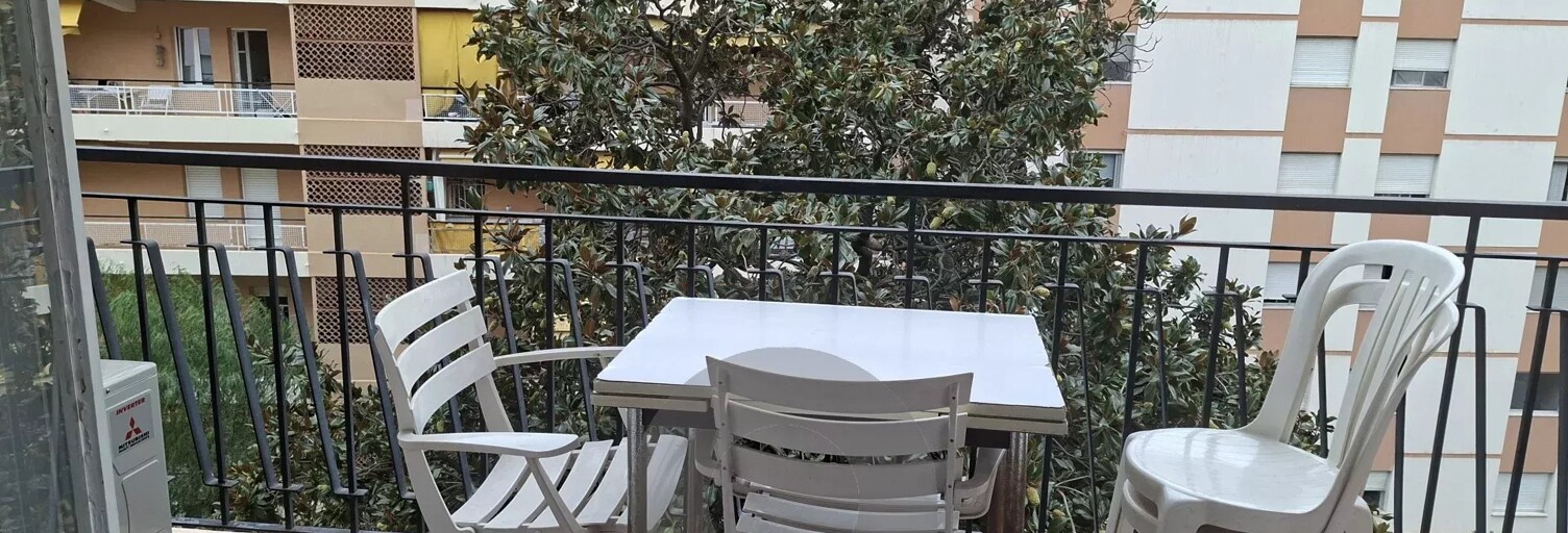 Appartement  32 m² à louer à Menton (06500)