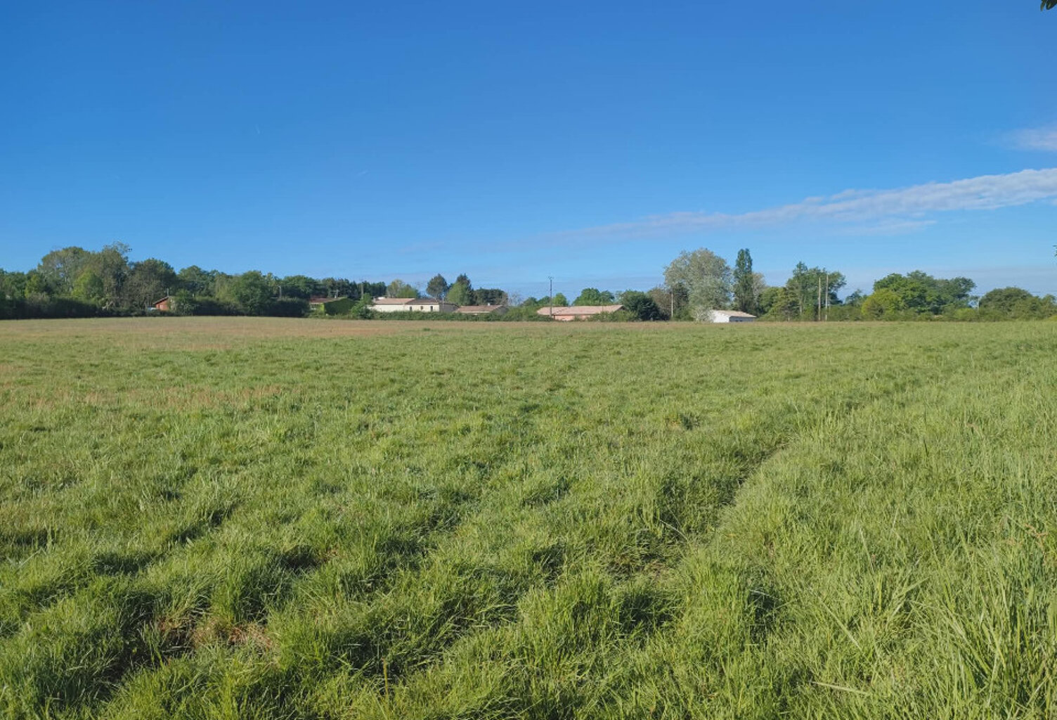 Terrain à bâtir à Créon (33670) — photo 1