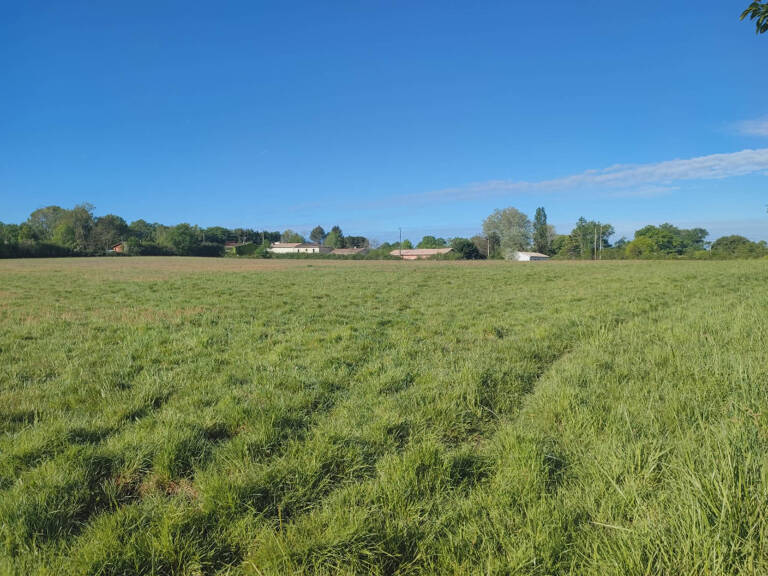 Terrain à bâtir à Créon (33670) — photo 1