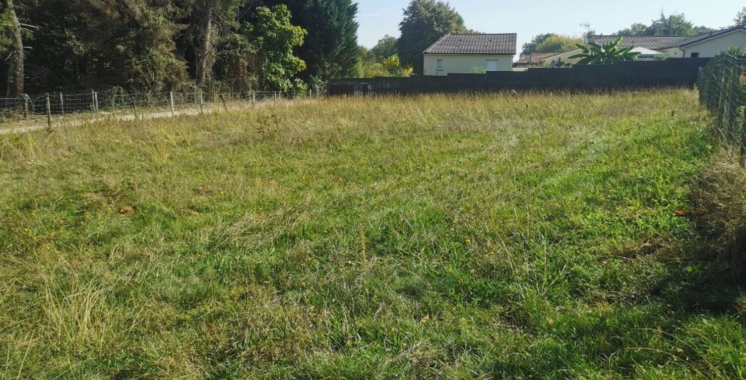 Terrain à bâtir à Fargues (33210) — photo 1