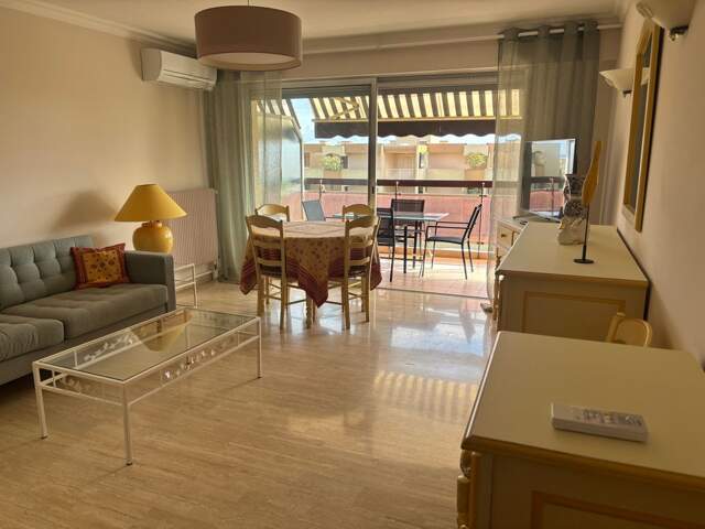 Appartement de 67m2 à louer sur Antibes — photo du bien