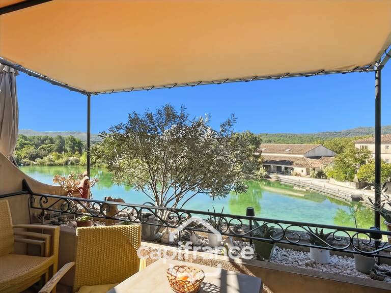 PONT ROYAL — UN APPARTEMENT SIGNATURE AVEC VUE,CLIMATISE , TERRASSE ET 6 COUCHAGES , 2ème et dernier étage sur le lac — photo 1