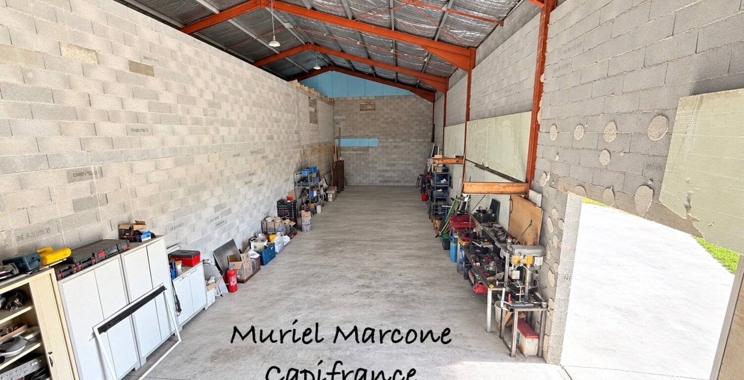 Local/bureau à vendre 150 M2 quai de déchargement, jardin VILLELAURE (84) — photo 1
