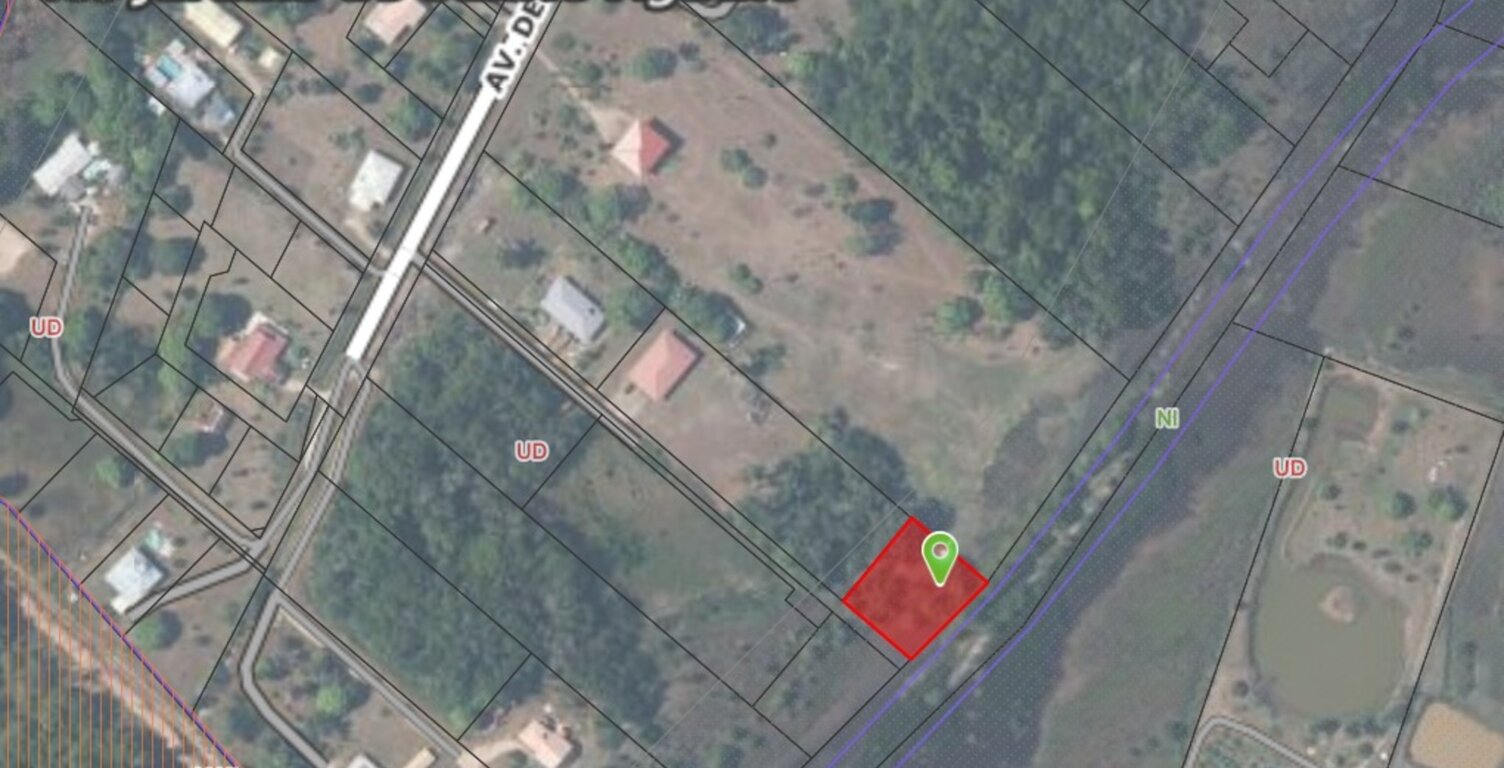 Terrain constructible de 1 705 m² – Les Jardins de Sainte-Agathe - MACOURIA (973) — photo 1