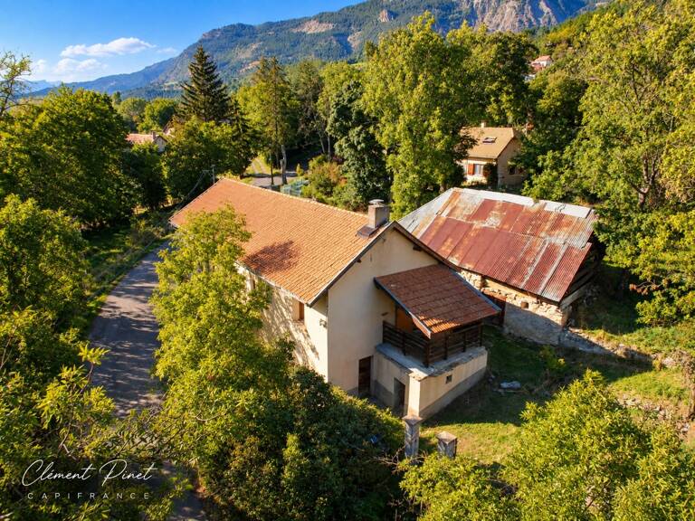 Ancienne ferme à rénover avec dépendance – terrain de 1 895 M² – CHORGES — photo 1