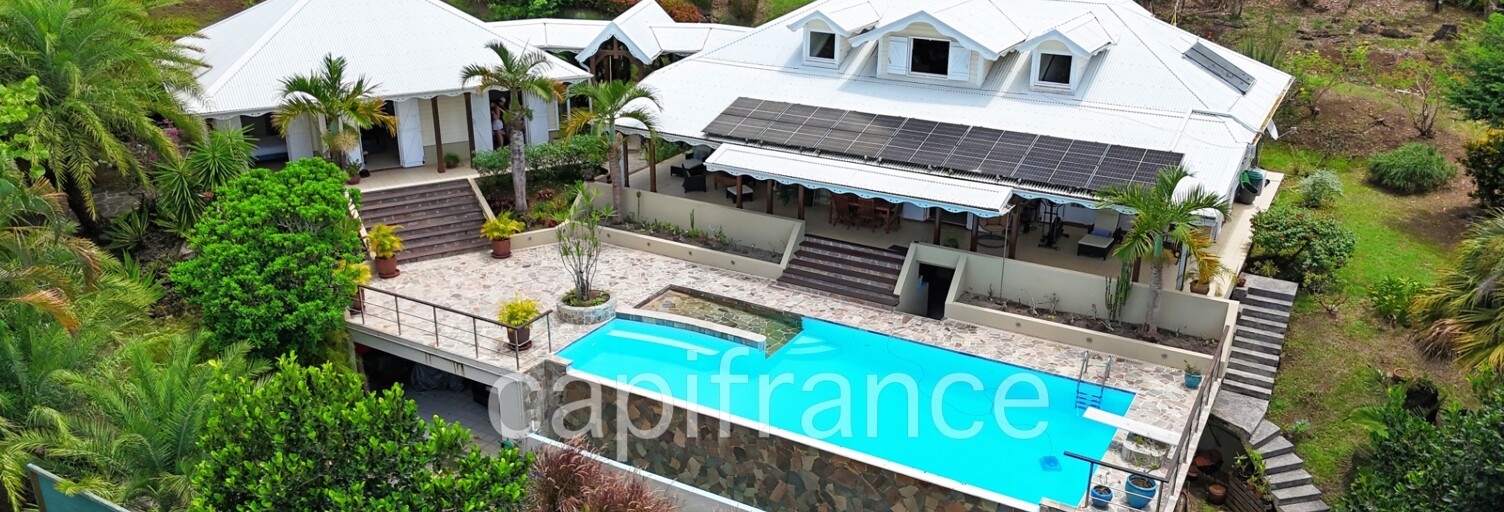Maison 8 Pièces 227 m² à vendre à Schœlcher (97233)