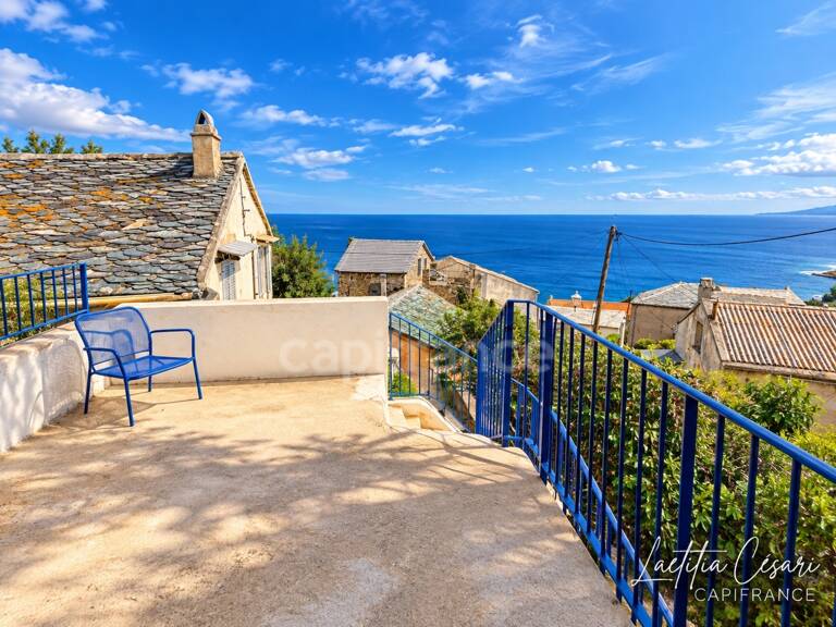 PIETRANERA – Maison de village 100 m² rénovée – Deux logements T3 avec terrasses et vue mer — photo 1