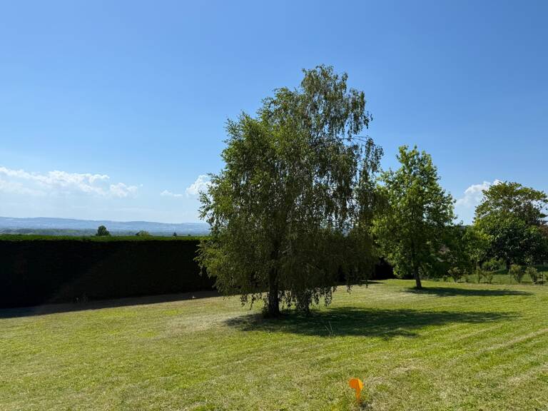 Reyrieux - A vendre magnifique terrain plat de 1052 m² — photo 1