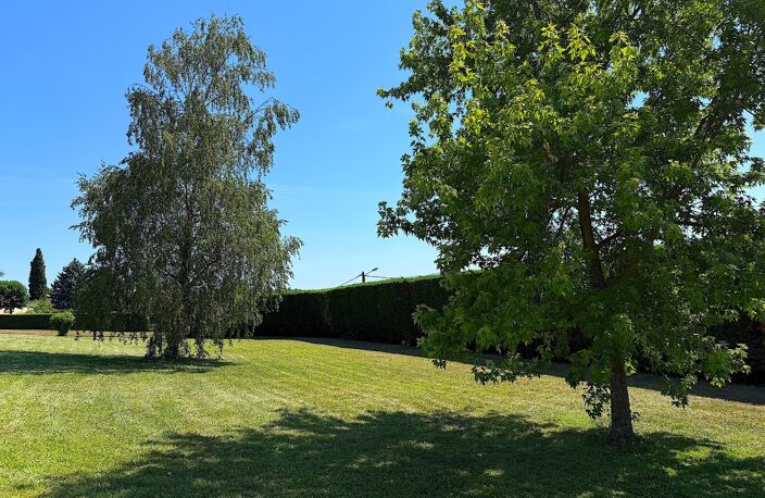 Reyrieux - A vendre magnifique terrain plat de 1052 m² — photo 3