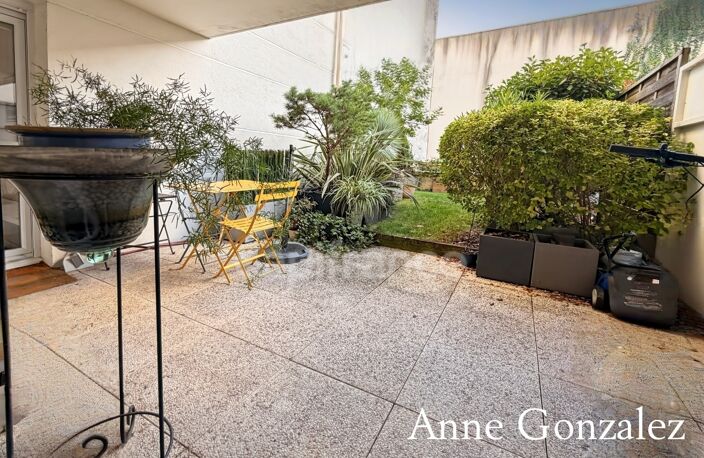 ORLEANS CENTRE derrière la médiathèque et proche de la gara à vendre el appartement T3 avec terrasse, jardin privatif clos et arboré et une place de parking sécurisé — photo 2