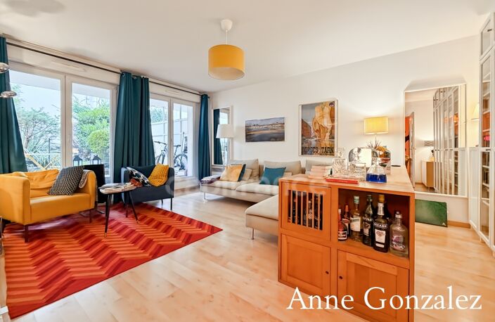 ORLEANS CENTRE derrière la médiathèque et proche de la gara à vendre el appartement T3 avec terrasse, jardin privatif clos et arboré et une place de parking sécurisé — photo 4