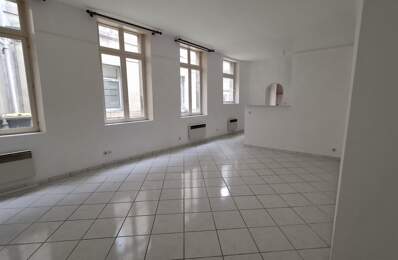 Appartement à Vendre 5 pièces SAINT QUENTIN, PLACE DE L'HOTEL DE VILLE (02100) — photo du bien