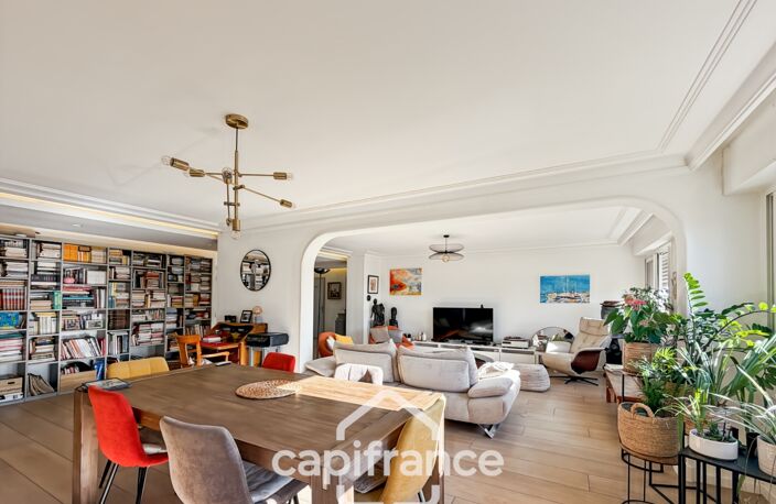Appartement à vendre 4 pièces HYERES (83) - 147m2- 4ème et dernièr Etage- Accès direct GARAGE — photo 2
