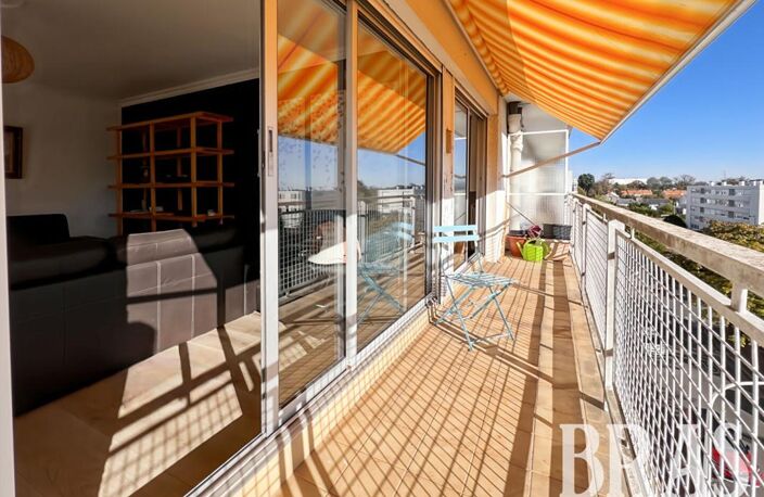 Appartement Saint Herblain - dernier étage - 5 pièces 87.11 m2 -2 balcons, parkings et cave — photo 2