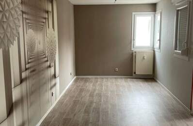 Location - Appartement T4 - 85m2 - Rozerieulles — photo du bien