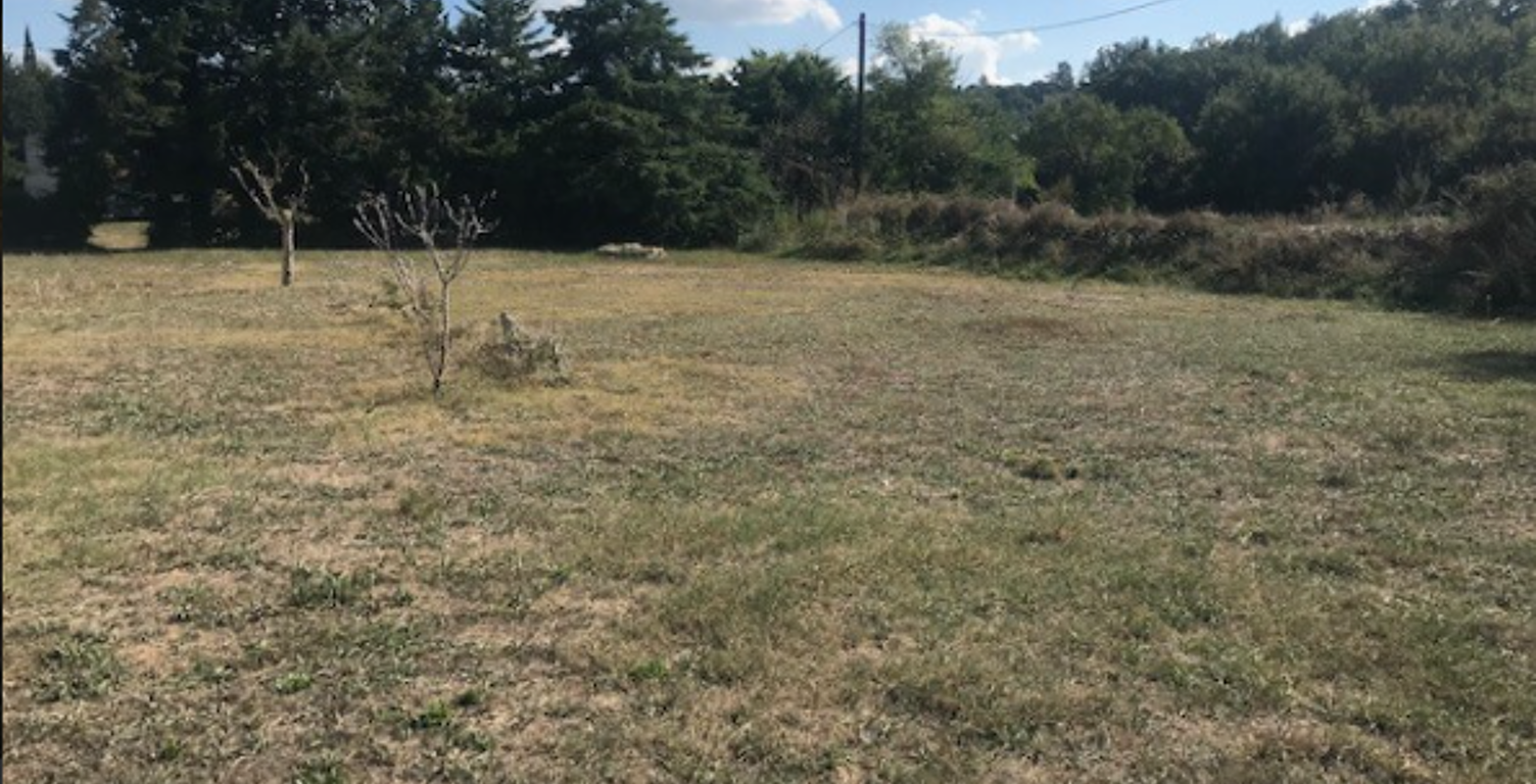 Vente terrain à construire 1000 m² Draguignan (83300) — photo 1