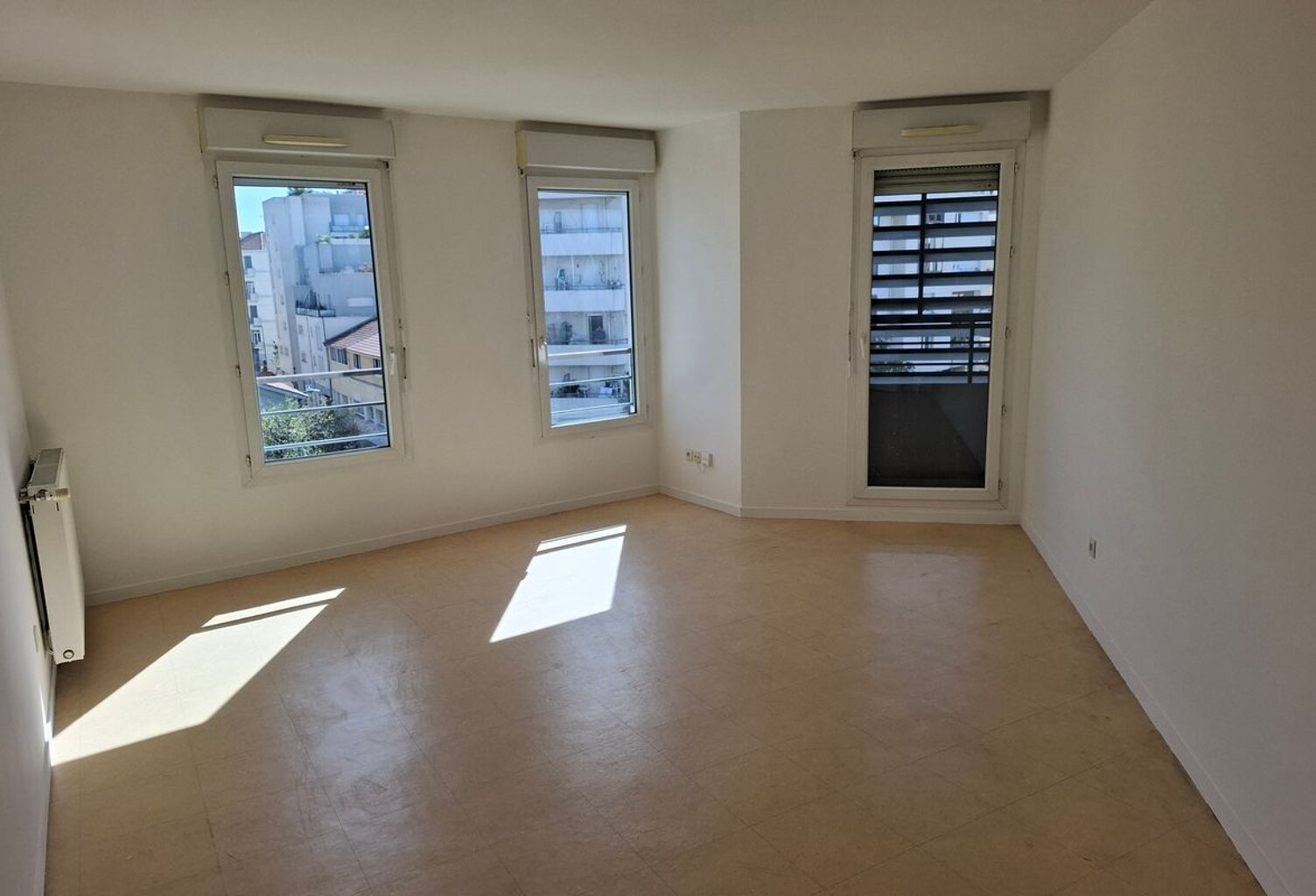 T3 de 69,3 m² à Villeurbanne au prix de vente de 169 200 € — photo 1