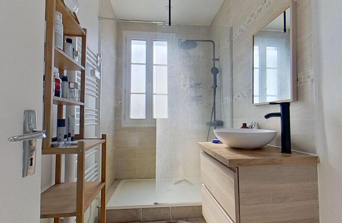 147 rue des voies du bois - Colombes - 92700 - T1 Meublé - 910 €CC — photo 5