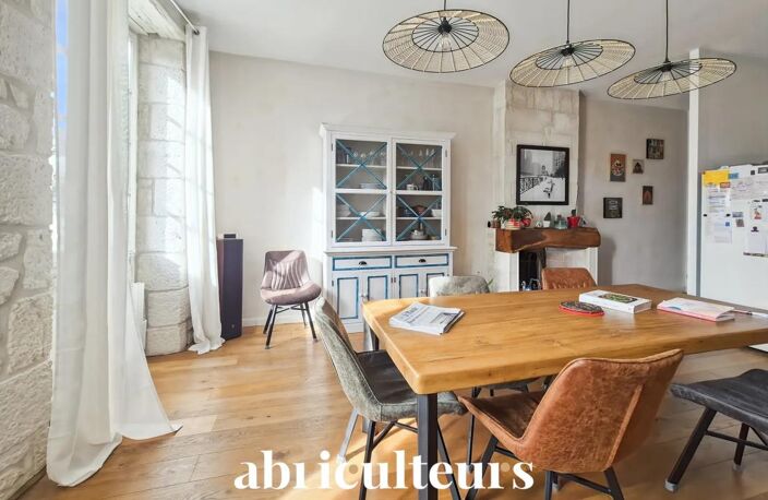 Superbe duplex dans une petite copropriété de caractère en vente à Saintes (17100) — photo 2